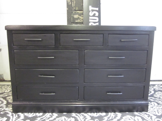 Black 9-drawer dresser