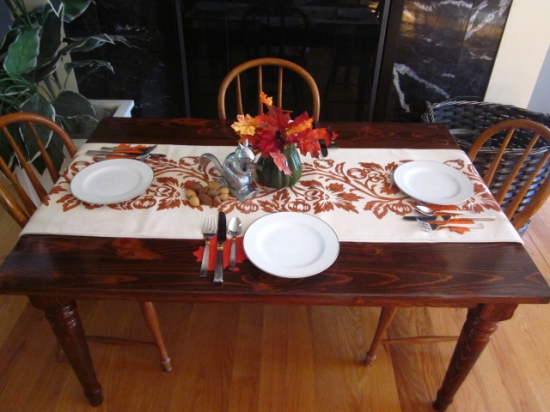 Kids' Thanksgiving Day Farm Table by EntriWays.com