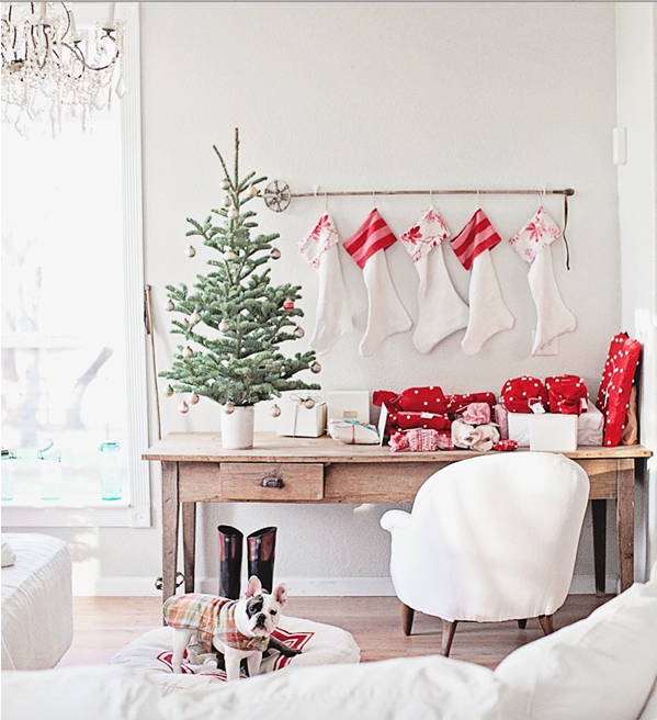 Dreamy Whites Online, Christmas Tree