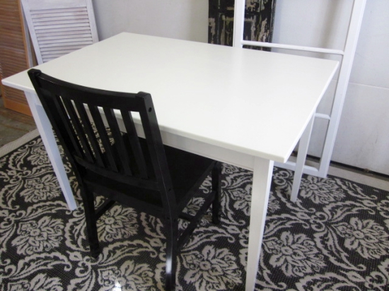 white-table-desk_img_6560