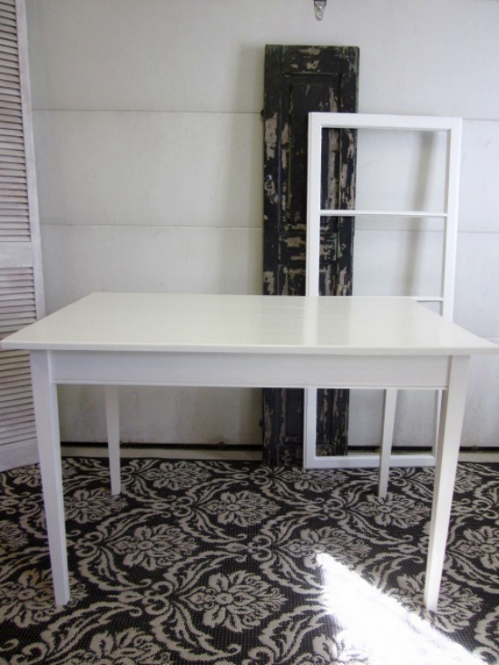 white-table-desk_img_6562