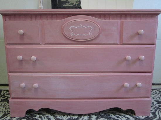 Pink 3-drawer dresser