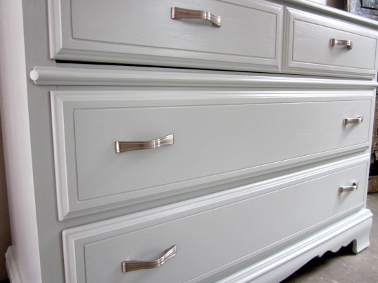 Painting Over A High Gloss Finish, How To Remove Gloss Paint From Wooden Furniture