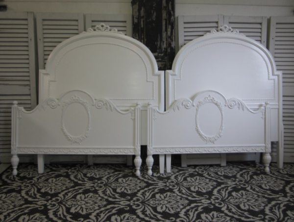 white antique bed