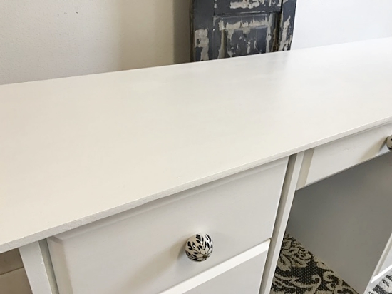 white desk vanity 