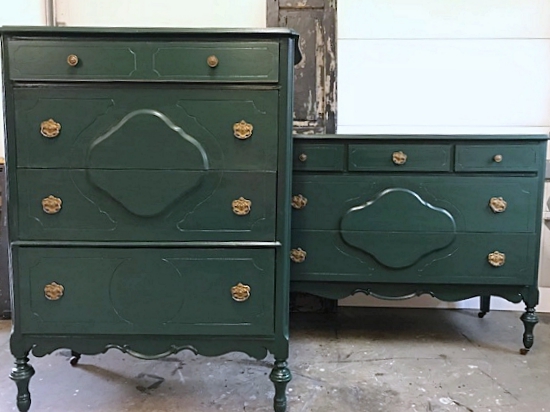 Dresser in Green & Black Glaze