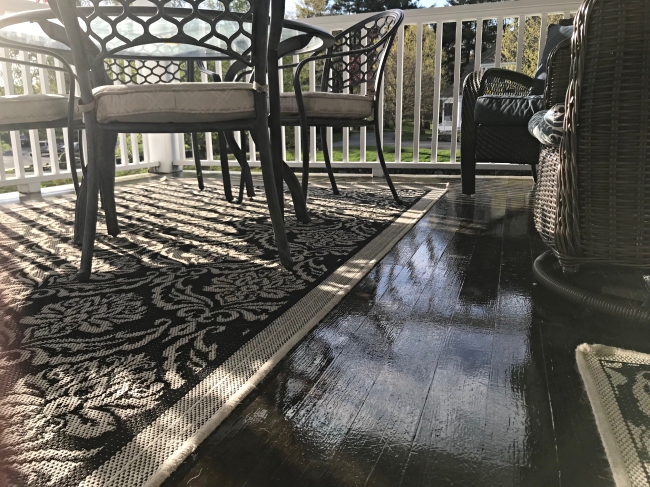 deck stain for an outdoor porch