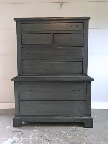 Using glaze to take a painted dresser from ordinary to upscale, black glaze, gray dresser
